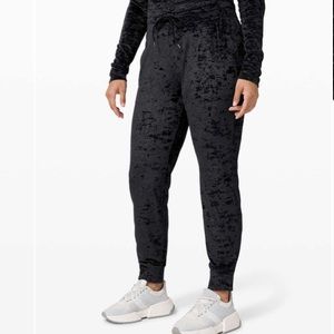 Lululemon Ready to Crush Jogger